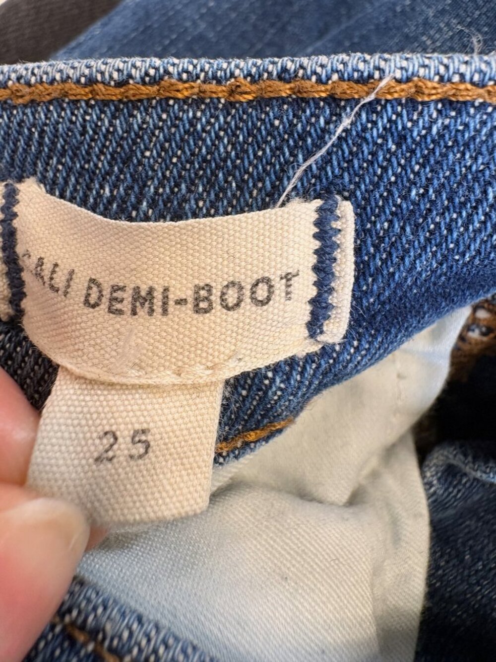 Madewell Cali Demi-Boot Crop Jeans Medium Wash Denim Size 25 - Picture 5 of 9